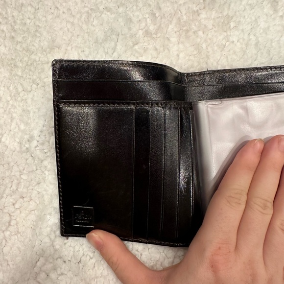 Vintage FENDI monogram authentic wallet FLASH SALE. One day only. - Picture 11 of 11